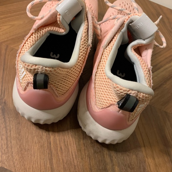 Adidas Alphabounce pink mesh upper women’s Sz 8.5 - Picture 2 of 8